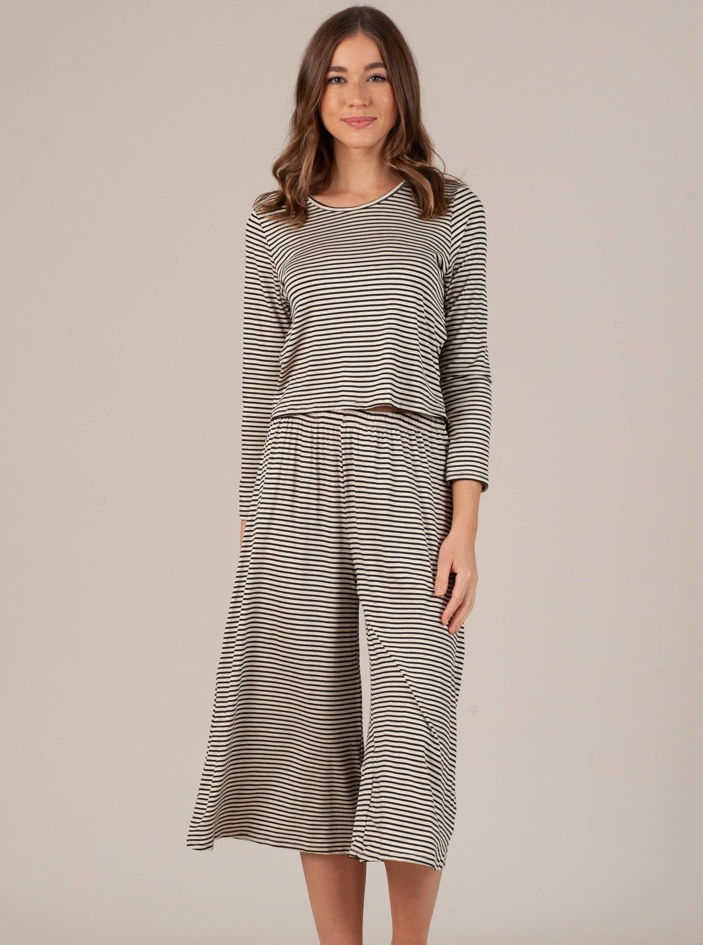 Women’s Knit Gaucho Pants