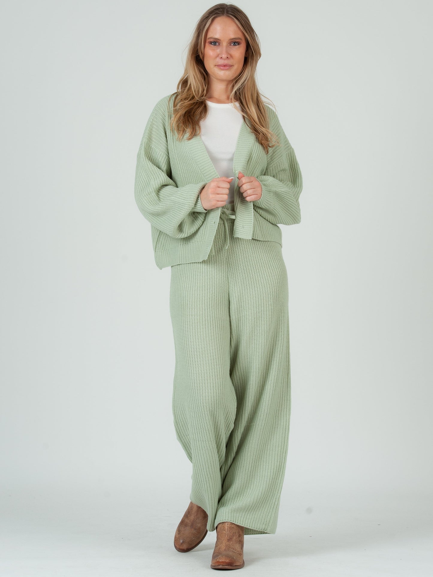 Women’s Light Knit Cardigan Sweater