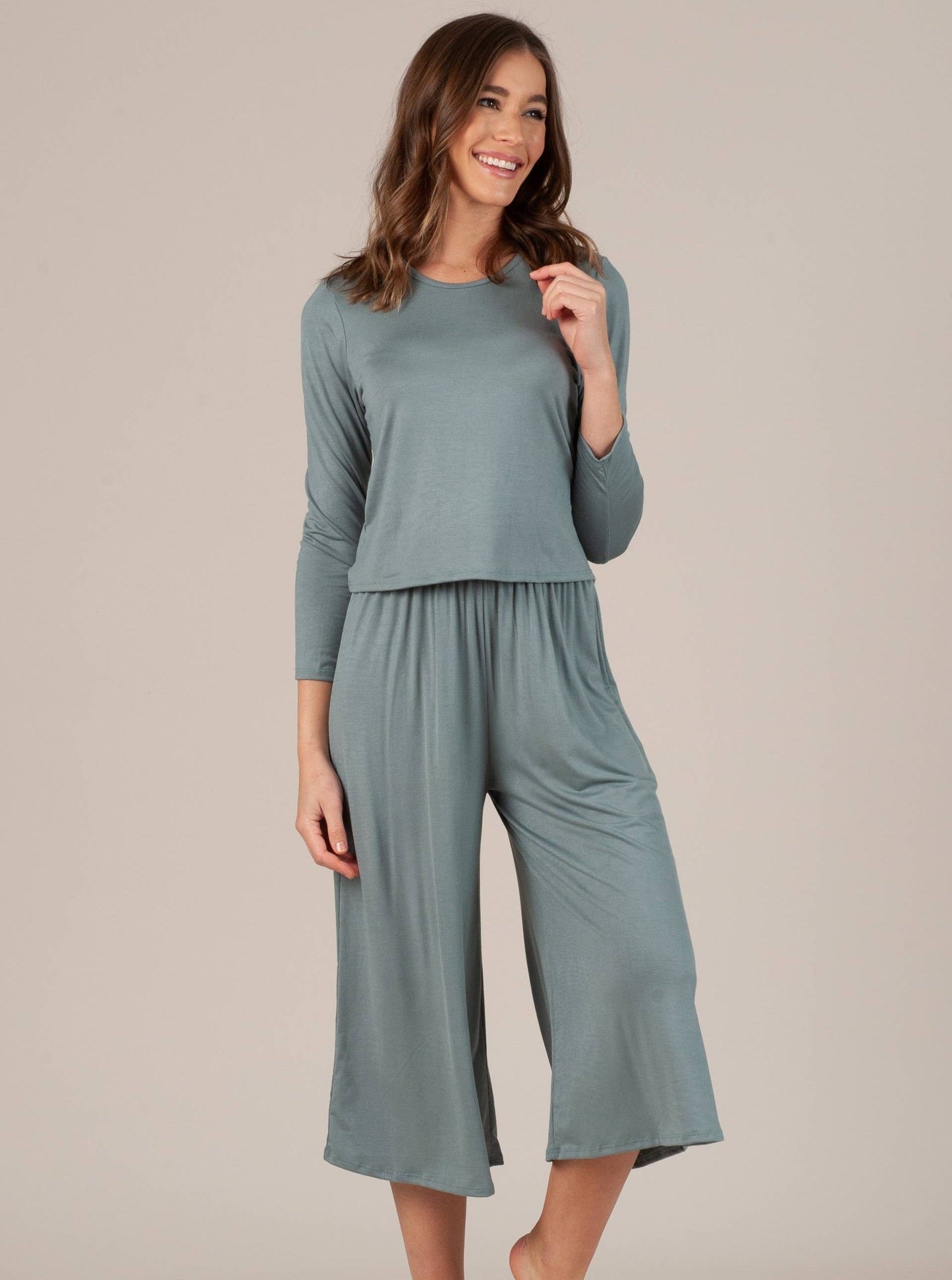 Women’s Knit Gaucho Pants
