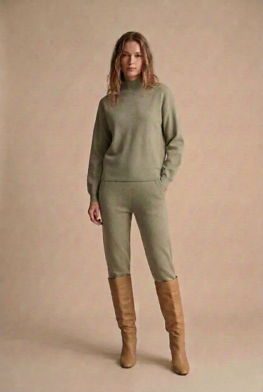 Women’s Knit Jogger Pants