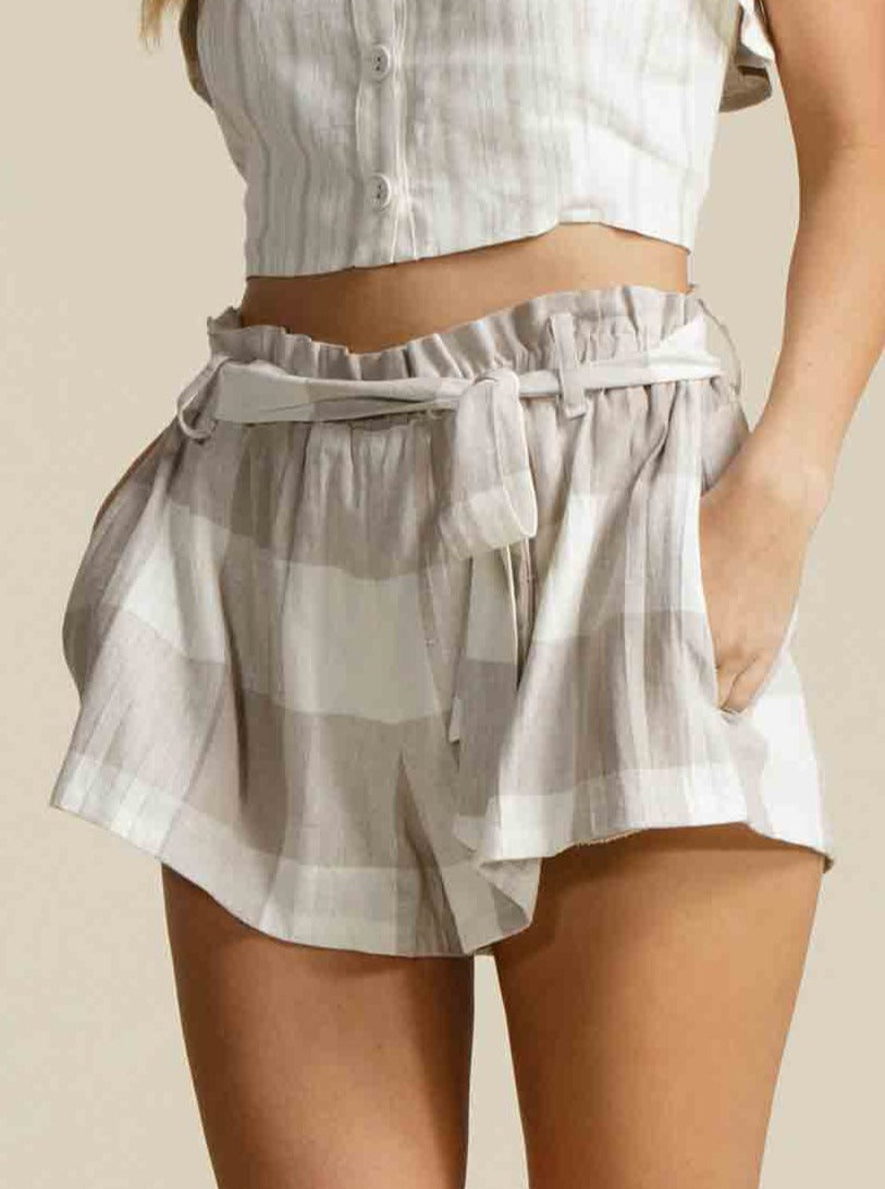 Women’s Linen Checkered Shorts